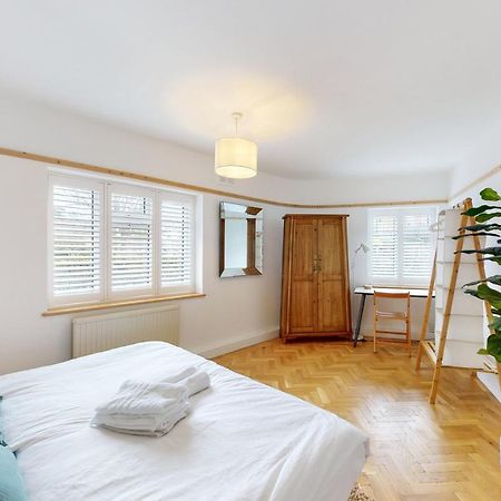 Stunning 2 Bed Flat In Richmond Apartment คิว ภายนอก รูปภาพ