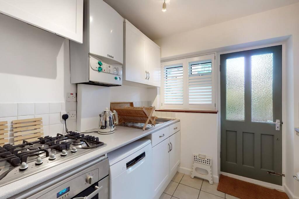 Stunning 2 Bed Flat In Richmond Apartment คิว ภายนอก รูปภาพ