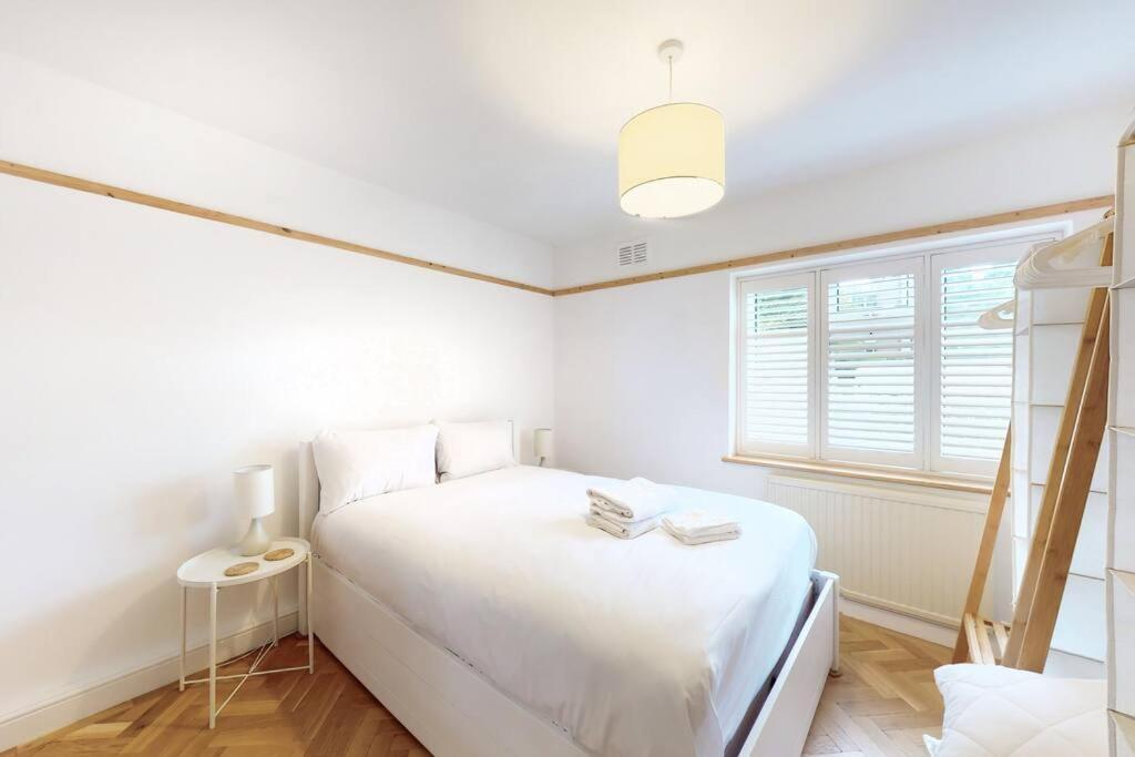 Stunning 2 Bed Flat In Richmond Apartment คิว ภายนอก รูปภาพ